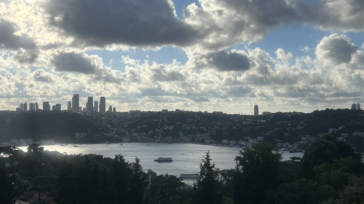 seydanurersoz's tweet photo. İstanbul’un böyleyse cennetlerin kim bilir nasıldır https://t.co/lERaSMvP5p