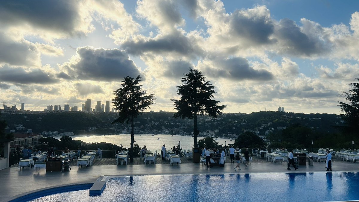 seydanurersoz's tweet photo. İstanbul’un böyleyse cennetlerin kim bilir nasıldır https://t.co/lERaSMvP5p