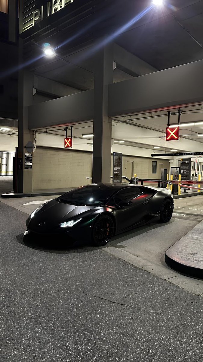Auto_Porn's tweet photo. DARK
KNIGHT https://t.co/h2R5bY8v08
