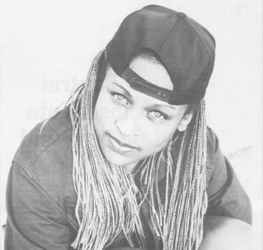 GrownUpRap's tweet photo. Rap History: Yo-Yo, born August 4, 1971. https://t.co/KBAAf178XH