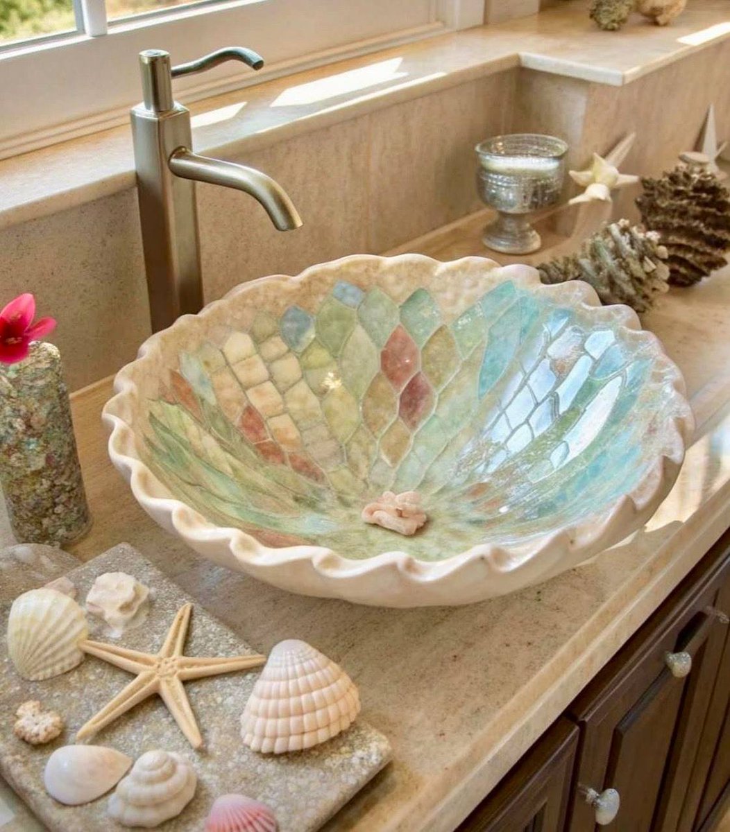 prettiestavenue's tweet photo. seashell sink https://t.co/NgBXN1QWvm