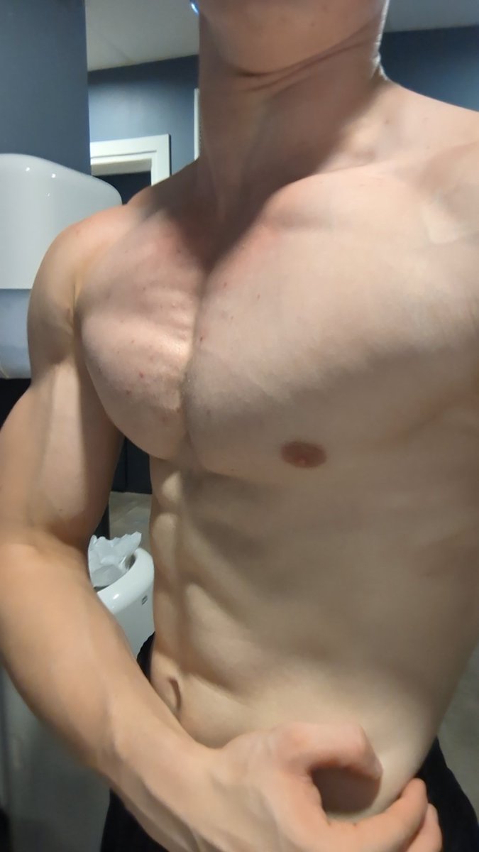 Zefirox_off's tweet photo. Blessing your eyes
#gay #mlm https://t.co/3nYBxEK9G0