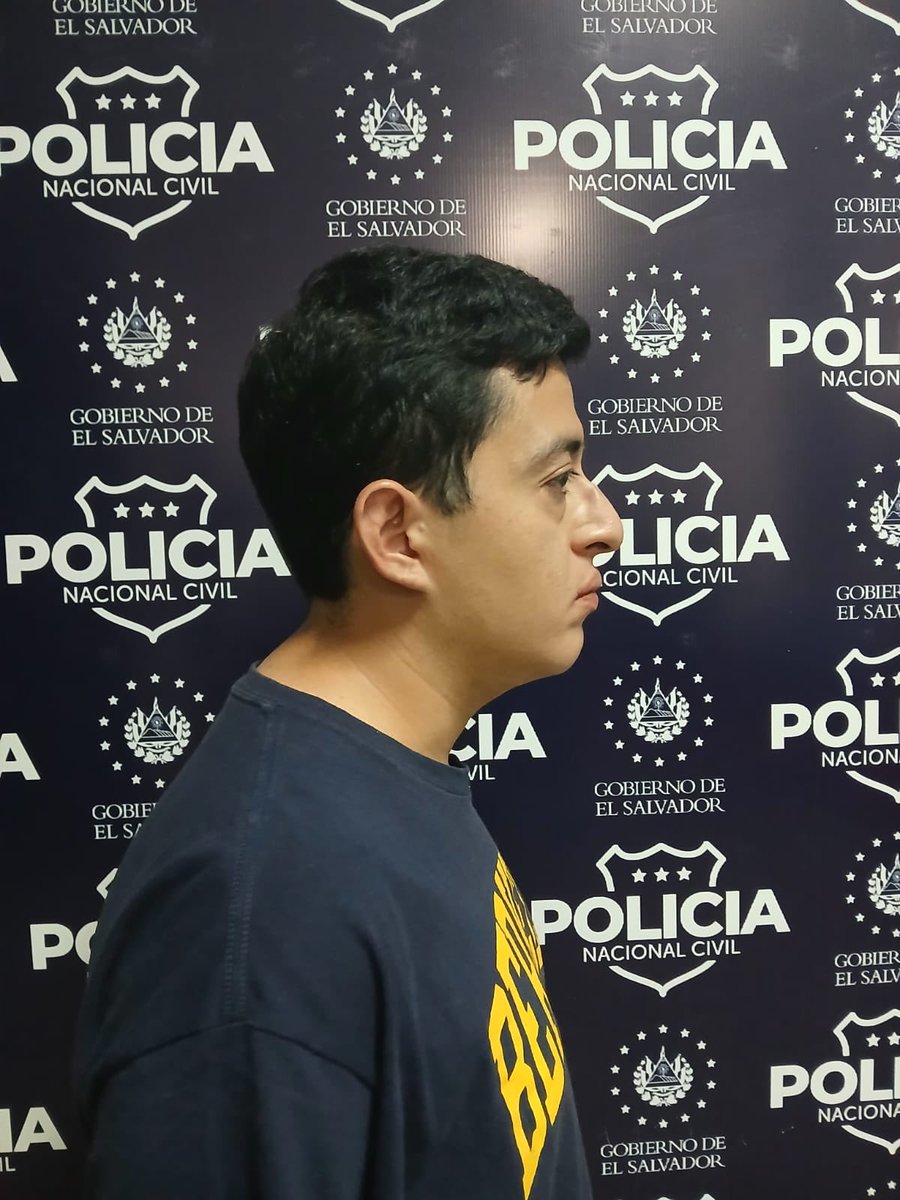 LaPagina's tweet photo. Tras interceptar al sospechoso, la prueba de alcotest, efectuada en aliento, arrojó un resultado con varios grados de alcohol.

Las autoridades detallaron que, previo a su captura definitiva, el sujeto intentó evadir la justicia dándose a la fuga del lugar. https://t.co/gfvWc7QbFT
