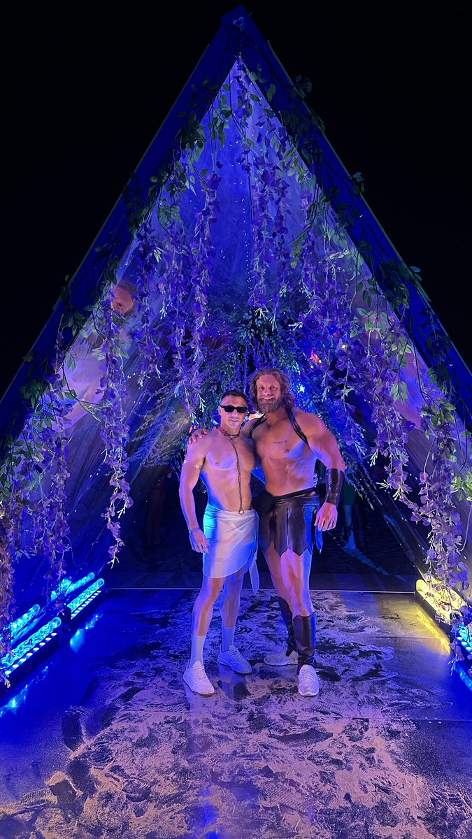 lashley_billy's tweet photo. Straights “Let’s go to an all inclusive that picks you up at the airport”
Gays “let’s create a gay escape ya have to take a plane, a train to a train to a train to a bus to then pay a ferry man to take you to it”
And honestly couldn’t have had a better time 🙌🏻🙌🏻🙌🏻 https://t.co/oKxaaP2l3h