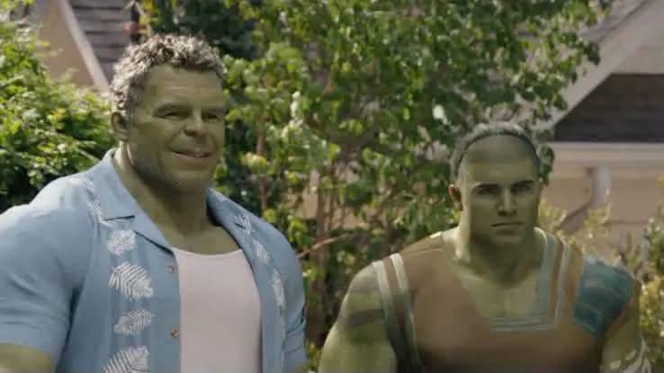 Indie5051's tweet photo. Cómo Disney                        Cómo Sony
Trató a Hulk                        Trató a Hulk https://t.co/tDBIF6u7Tt