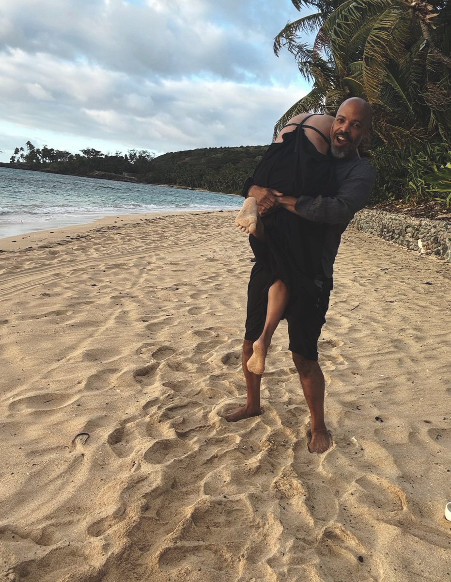 halleberry's tweet photo. let’s fly you somewhere with no service. 🤍 https://t.co/tXzFS0Jzcf