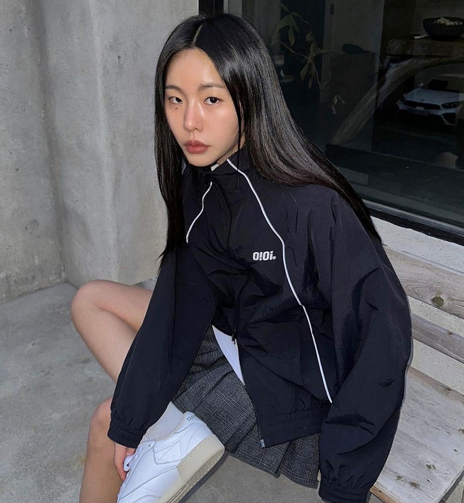 iswish_store's tweet photo. oioi — vertical piping wind breaker (sale 86%) 
แจ็คเกตกันลม กันแดด ลุคสปอร์ตมีสไตล์ ลดจากราคาเต็ม 3พันกว่า ᵎᵎ  

.ᐟ เหลือ 790 free ems 🍒 𓂃⋆ https://t.co/bOmxM6b6N4