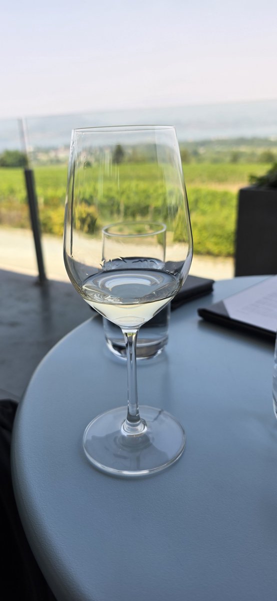 JOrcfan's tweet photo. Vins canadiens ! https://t.co/fUkQuzT1tR