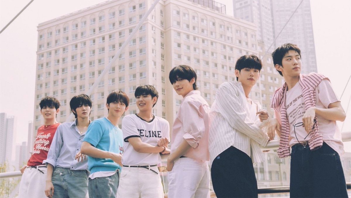 dearyunseo's tweet photo. happy one year anniversary to the love anecdote(s) album ♡ https://t.co/2eY6hQTHKY