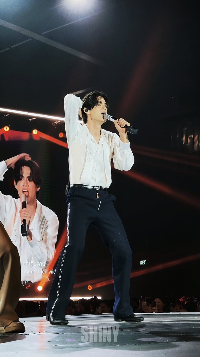 teacat26017659's tweet photo. so hot🥵
#JossGawinConcert
#GawinCaskey 
#JossGawin https://t.co/wH14YNSLa9