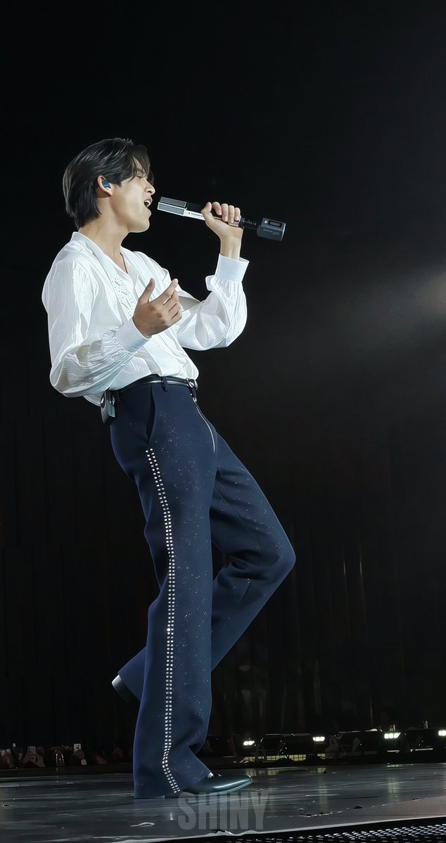 teacat26017659's tweet photo. so hot🥵
#JossGawinConcert
#GawinCaskey 
#JossGawin https://t.co/wH14YNSLa9