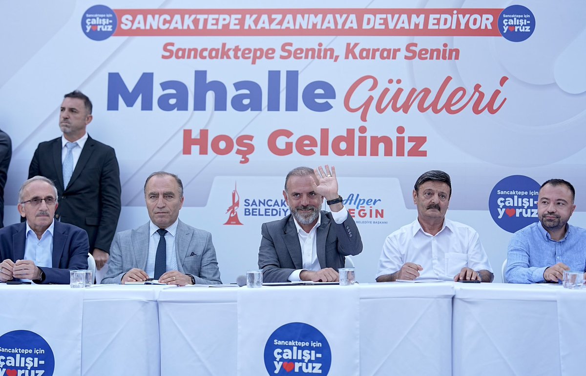 SancaktepeBeltr's tweet photo. Sancaktepe’yi komşularımızla birlikte yönetiyor, her mahallemize kulak veriyoruz.

Belediye Başkanımız Sayın Alper Yeğin, “Mahalle Günleri” kapsamında Meclis Mahallemizin sakinleriyle bir araya geldi.

Katılım gösteren tüm komşularımıza teşekkür ederiz.

#SancaktepeKazanmayaDevamEdiyor