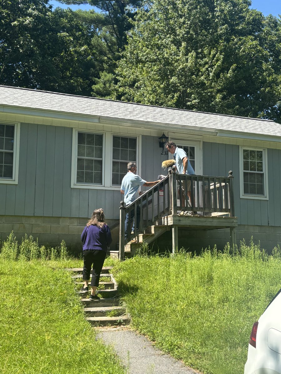 SenScottBrown's tweet photo. Great day knocking doors in New Boston alongside some outstanding local candidates for State Representative!
Please join me in supporting Bob, Lisa, and Jerry. Together, we can keep New Hampshire moving in the right direction.
#NHPolitics #NewBoston #TeamWork #Vote https://t.co/3l35Uq5fps