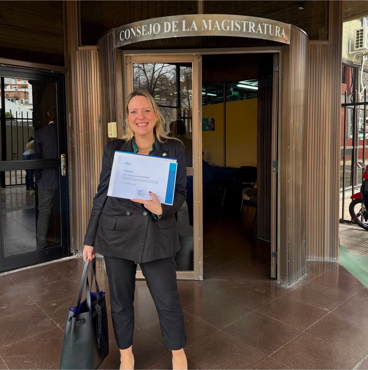 CeciMartinezMDP's tweet photo. Una nueva responsabilidad. El mismo compromiso de siempre.

Hoy asumí como representante suplente del Senado en el Consejo de la Magistratura de la Provincia de Buenos Aires.

El objetivo está claro trabajar para fortalecer instituciones independientes, transparentes y al servicio de los bonaerenses.

LA LIBERTAD AVANZA.