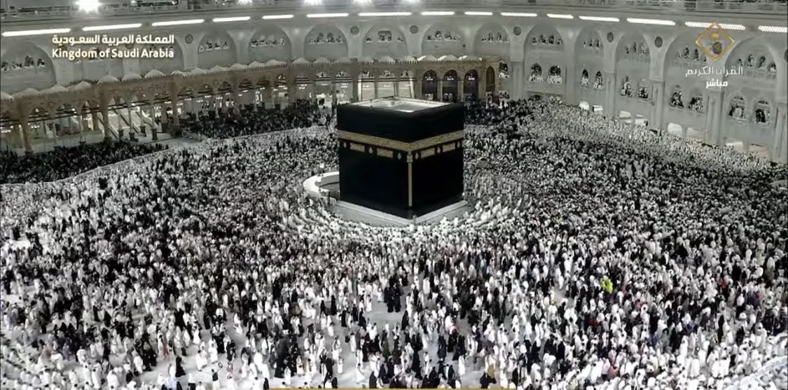 FahdAlJumaa's tweet photo. صورة تدخل البِشر والسرور في قلوب كل مسلم موحّد سنّي سلفي.
اجتماع في بيت الله، وأمن وأمان، وخِدمات جليلة لضيوف الرحمن، وأداء للعبادات في سكينة وطمأنينة، وهذا كله بفضل الله أولًا وآخرًا، ثم بجهود ولاة أمرنا -حفظهم الله- الذين لا يألون جهدًا في تسخير كل الإمكانات لراحة المعتمرين. https://t.co/lyH7jgchS1