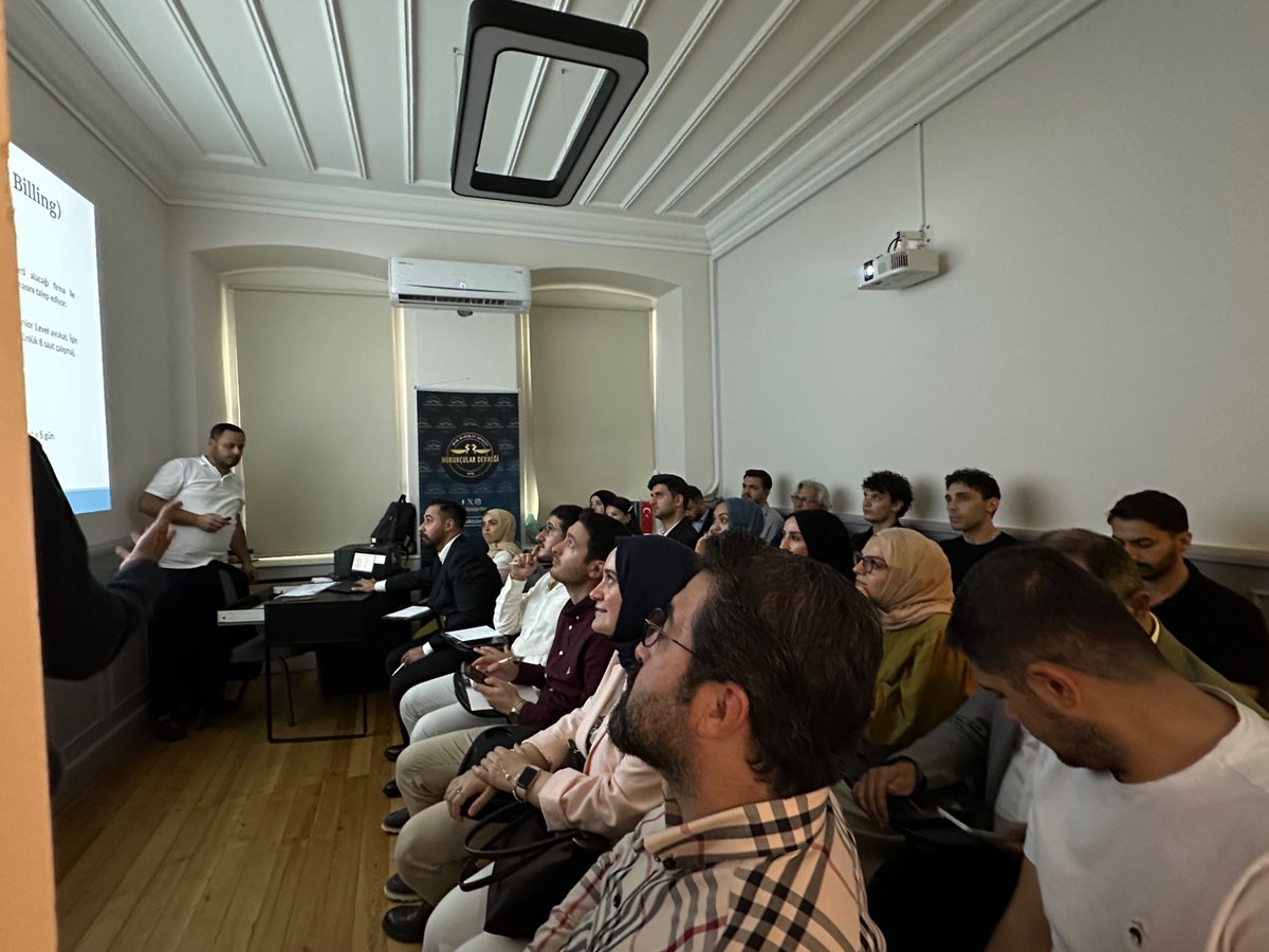 hukukcularder's tweet photo. İstanbul Söyleşileri kapsamında düzenlediğimiz “Hukuk Süreçlerine Finansal Yaklaşım” programını, Av. Arb. Muhammed Emre Avşar’ın değerli sunumuyla gerçekleştirdik.

Söyleşimizde hukuk süreçlerine finansal bakış açısı, uygulamada karşılaşılan güncel konular ve mesleki deneyimler katılımcılarımızla kapsamlı şekilde ele alındı.

Katılım sağlayan tüm meslektaşlarımıza ve kıymetli katkıları için Av. Arb. Muhammed Emre Avşar’a teşekkür ediyor, İstanbul Söyleşileri kapsamında gerçekleştireceğimiz yeni programlarda yeniden bir araya gelmeyi temenni ediyoruz.