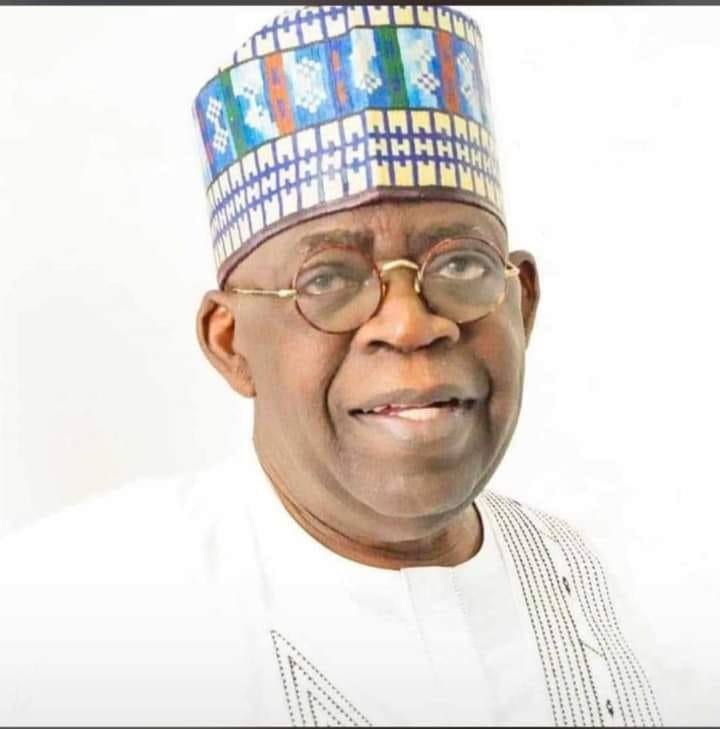easydigita's tweet photo. President Tinubu approves a 30–80% salary increase for armed forces personnel, which will take effect from September 1, 2026.

Under the new structure:
Officers above the rank of Colonel (Brigadier-Generals, Major-Generals, Lieutenant-Generals and Generals) will receive a 30 per cent increase.

Personnel from Colonel down to Warrant Officer will get a 50 per cent increase.

Rank-and-file personnel from Private to Staff Sergeant will enjoy an 80 per cent increase.

The adjustment will raise the annual salary bill for the armed forces from ₦660 billion to ₦924 billion.