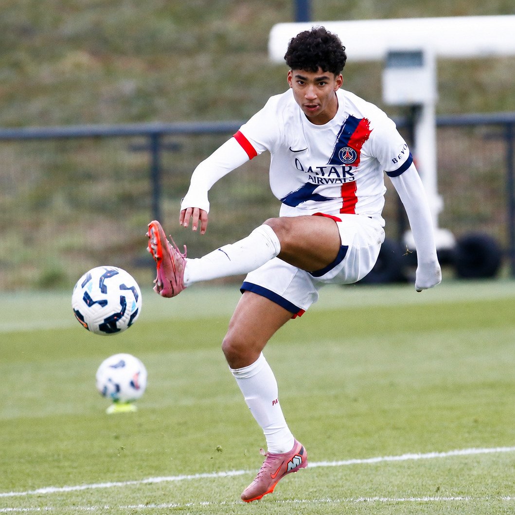 PSG_inside's tweet photo. Khalil Ayari prêté à l'USL Dunkerque.

L'attaquant de 21 ans est prêté une saison sans option d’achat par le Paris Saint-Germain à l’USL Dunkerque (Ligue 2). Le Club lui souhaite une très bonne saison.

🗞️ https://t.co/BroNJgcMHi https://t.co/IwcGROYSGb