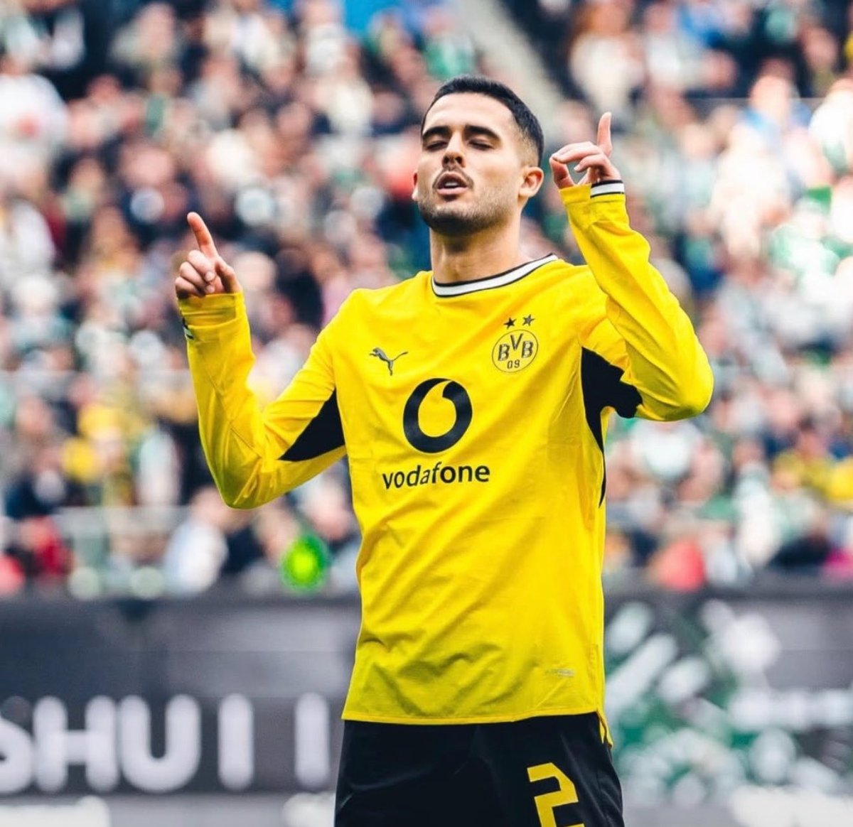 DavidOrnstein00's tweet photo. 🚨💣BREAKING: Yan Couto to Como is a done deal ✅ 
Como reached a verbal agreement with Borussia Dortmund over the transfer of Couto for a fee €2million with options to buy over €20M .
Medical schedule for Wednesday ✈️ 
@TheAthleticFC https://t.co/o3Opgmpg8v