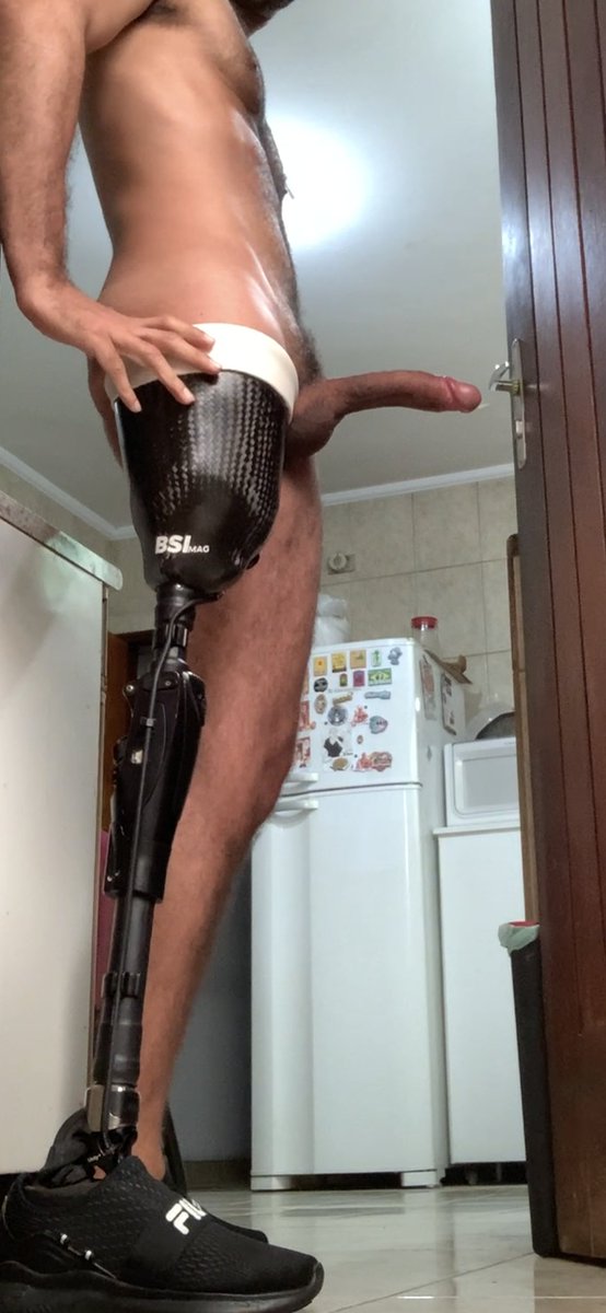paulo_amputee's tweet photo. Wich side do you prefer?
#amputee #devote #pintosawards https://t.co/3SE8rVOIAf