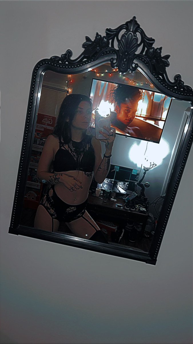 kenziereesee_'s tweet photo. Don’t be shy go add my Snapchat and ask me for a menu. I’ve got nothing but time and videos. ( serious buyers only no trades ) 😛😛😛

https://t.co/Obf0q0GtAc https://t.co/MVBtr11yrN