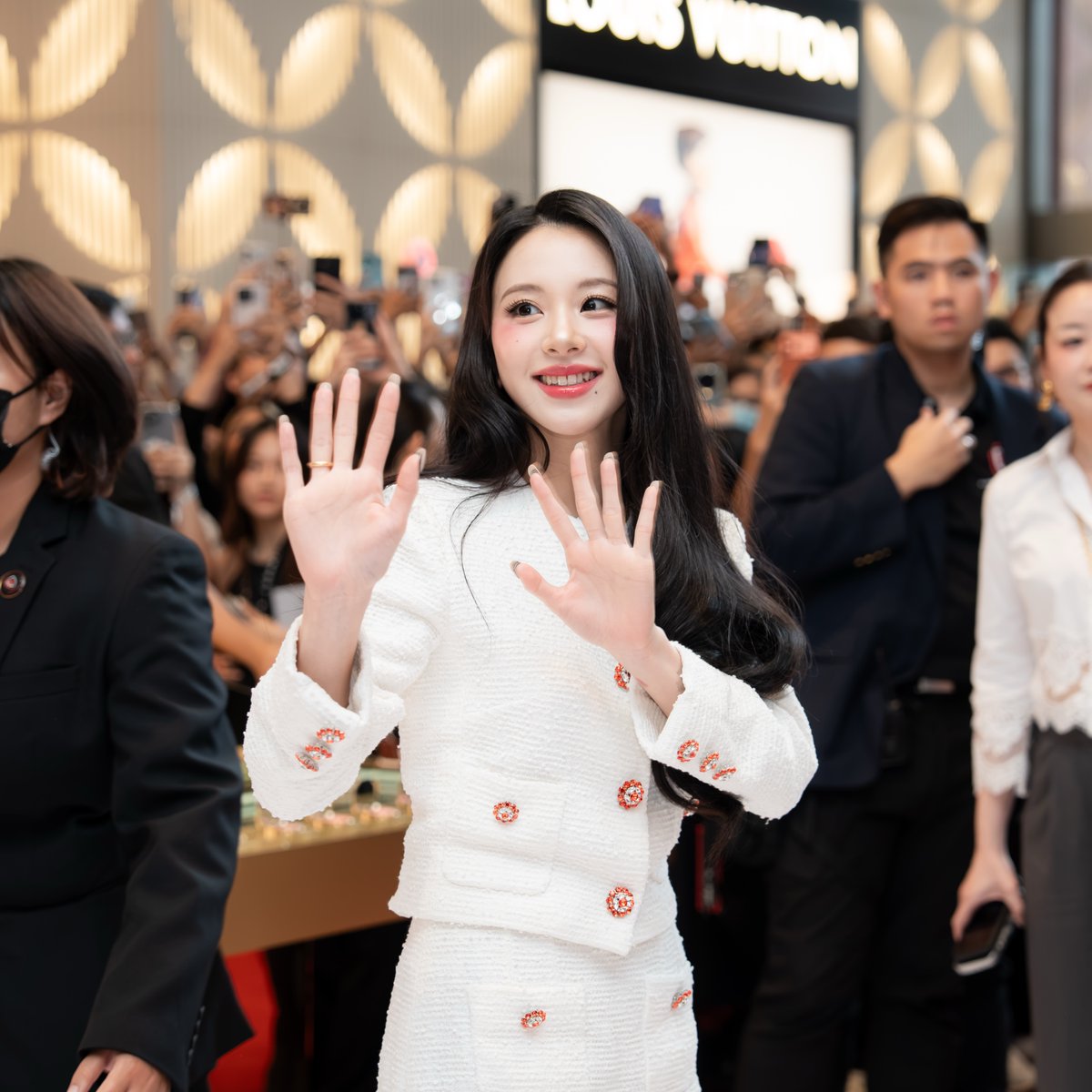 voyd0423's tweet photo. Chaeyoung for Dolce &amp; Gabbana Beauty by cheesoon8270

🔗 https://t.co/D4YHWk3VGA https://t.co/ltZbTs6GBd