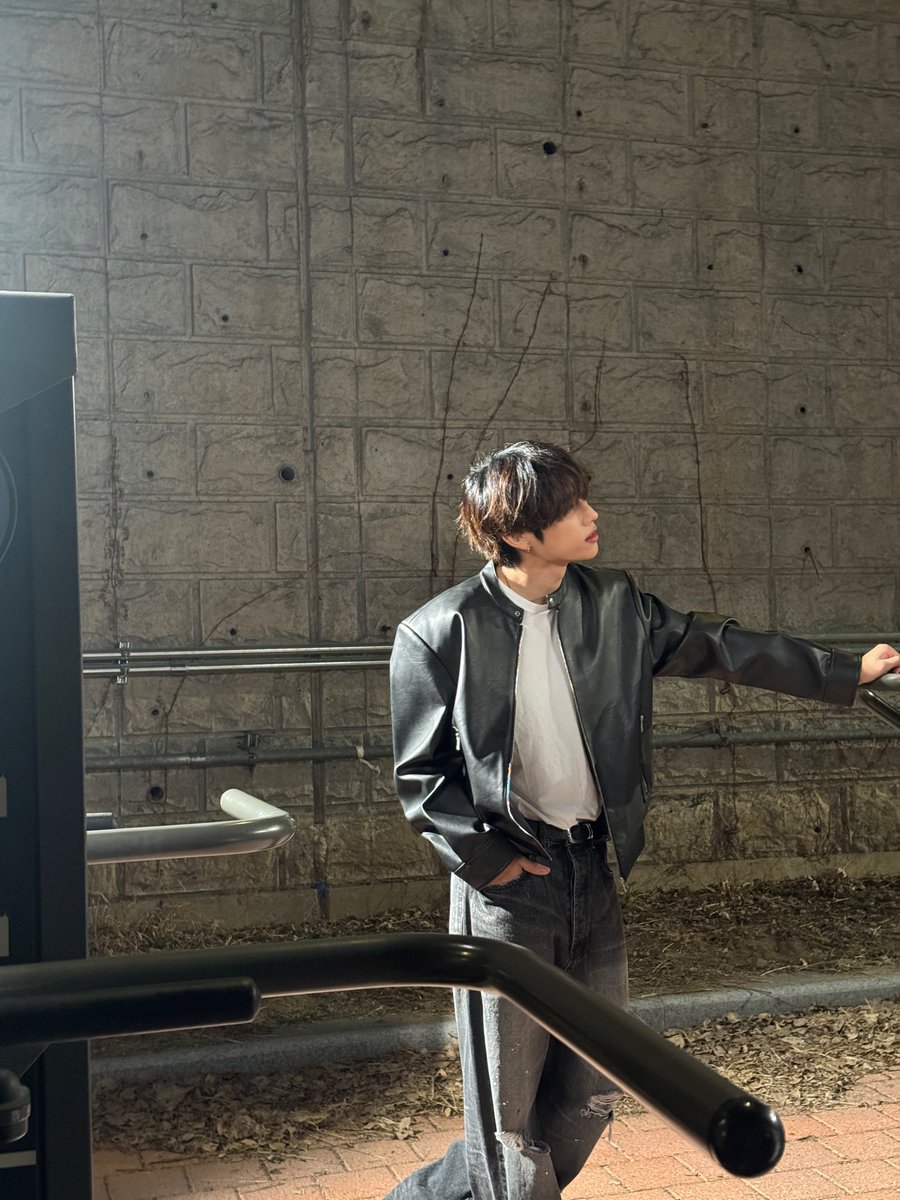 swlovezone's tweet photo. sunwoo just sent these photos ♥︎ https://t.co/pJXfJ2GXw7