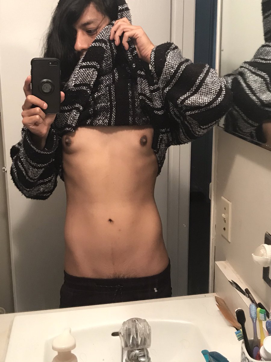 Andi_YYC's tweet photo. The Devs added jiggle physics during the tummy tuesday update 😯 https://t.co/kq8dEaAHVc
