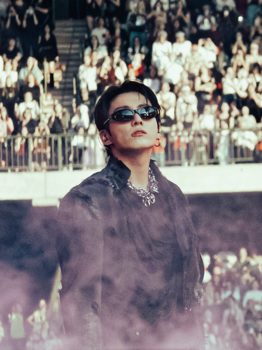archivekukk's tweet photo. THIS PIC WOW https://t.co/vtzr950ymk