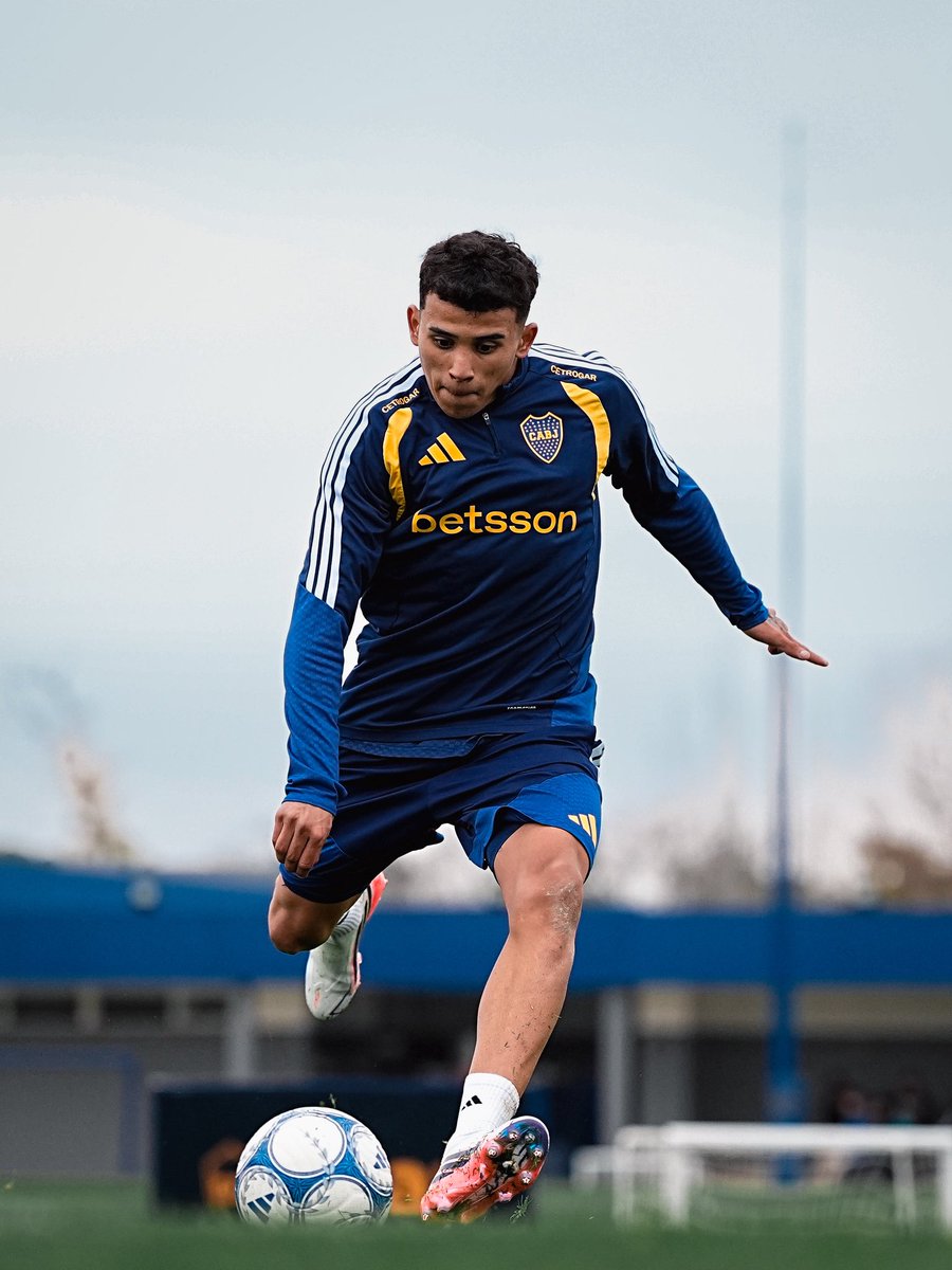 BocaJrsOficial's tweet photo. 🔜 Estudiantes 👊 https://t.co/WLr3hj7jE6