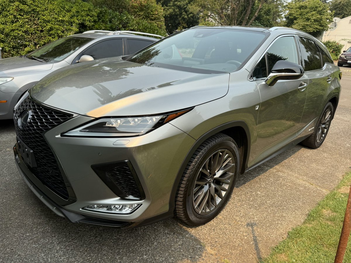 JoseMesaAuto's tweet photo. I just delivered this gorgeous local one owner 2021 #Lexus #RX450h #FSport #AWD in #Vancouver. It does not get any better than a three minute signing with nothing else tacked on. https://t.co/Z3dWWjd84f