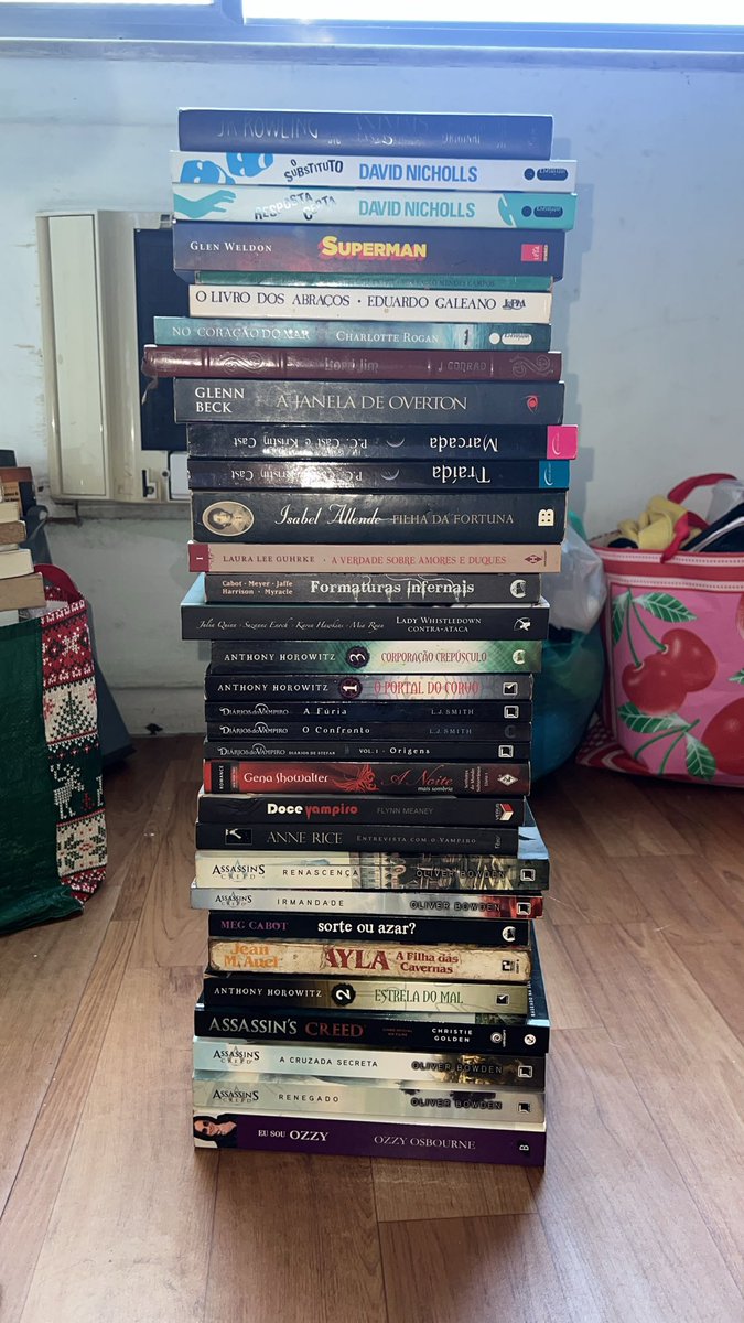 ilu_camp's tweet photo. VENDO LIVROS - R$ 10,00 cada 
Sou do RJ - Rio de Janeiro 
Livros usados e novos https://t.co/cI90nSLLrs