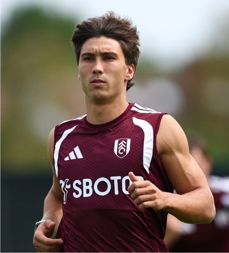 theMadridZone's tweet photo. Cesar Palacios and Gonzalo García have already started training at Fulham. 🇪🇸🇪🇸 https://t.co/zJvkaMhBtN