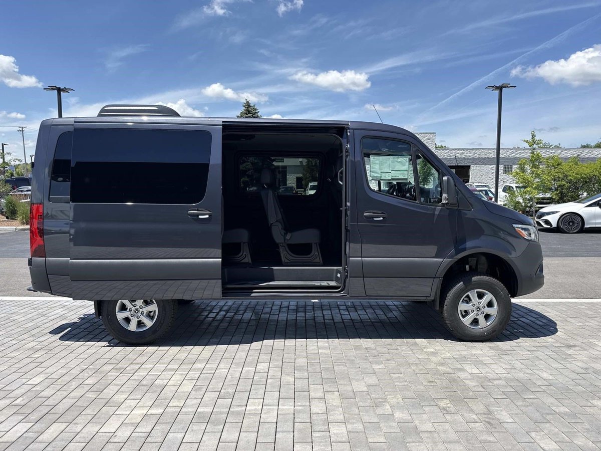 MercedesOrlandP's tweet photo. More seats. More capability. More possibilities. ✨ 2026 Mercedes-Benz® Sprinter® 2500 Passenger Van: 12 seats, All-Wheel Drive, heated front seats and rear A/C. Stock No. S26125. 

Call (708) 460-0400 or visit https://t.co/q9PrcXgf4f to learn more.
_
#MercedesBenz #Sprinter https://t.co/6RsOEg3i87