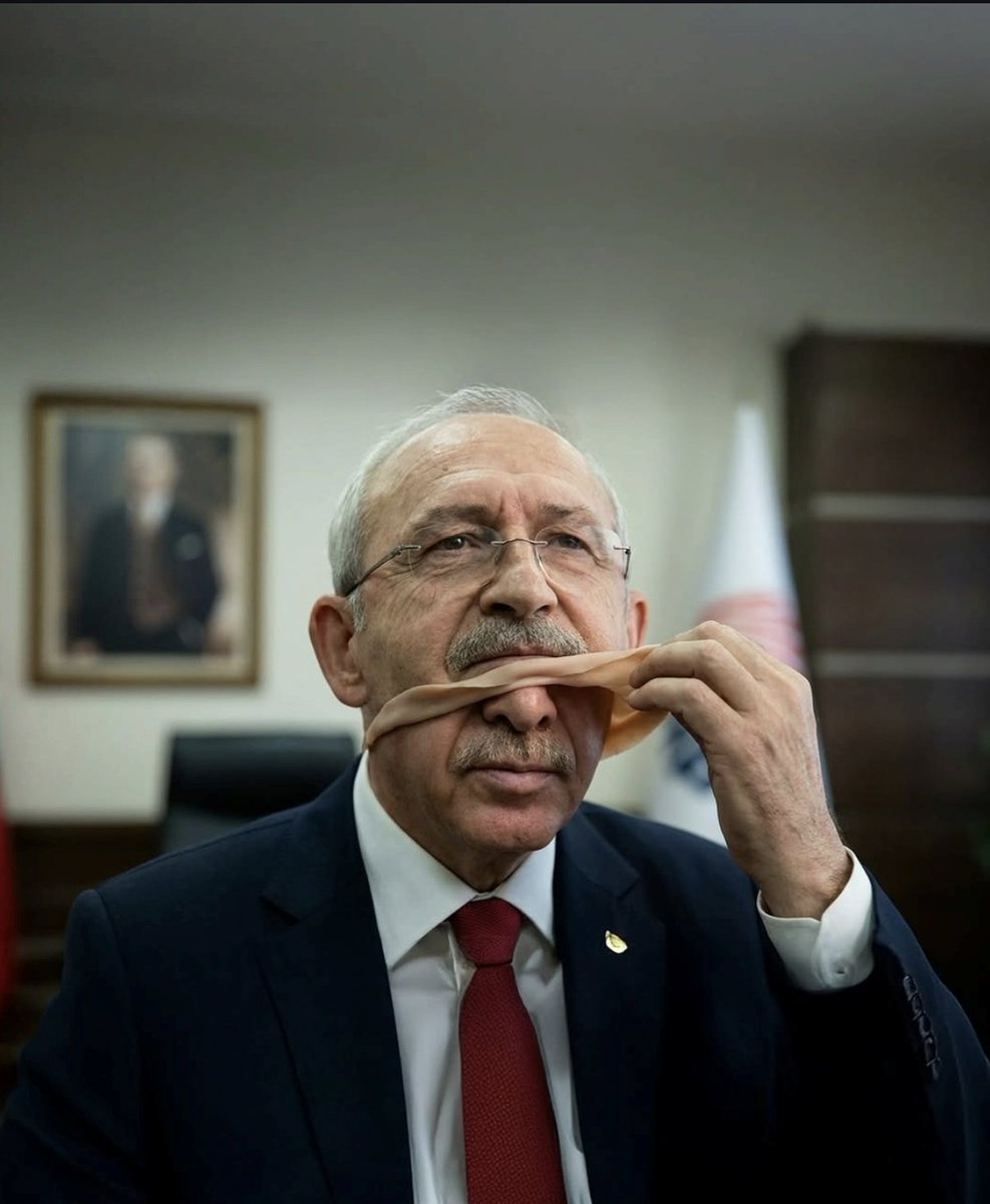Green35555's tweet photo. @avrasyaanket Bu adamda âhlâk, namus olsa arkasında bu kadar AKPli olmazdı... https://t.co/VOwG77Qv9R