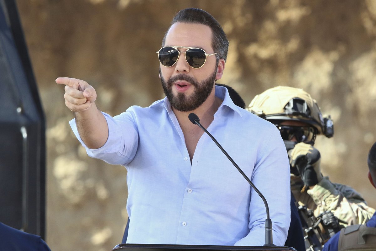 xestadominimo's tweet photo. “Cuando un Gobierno no combate efectivamente la criminalidad, no es porque no tenga la capacidad de hacerlo, sino porque los cómplices de los criminales son los que están en el Gobierno.”

- Nayib Bukele - https://t.co/WMOyB6i46j