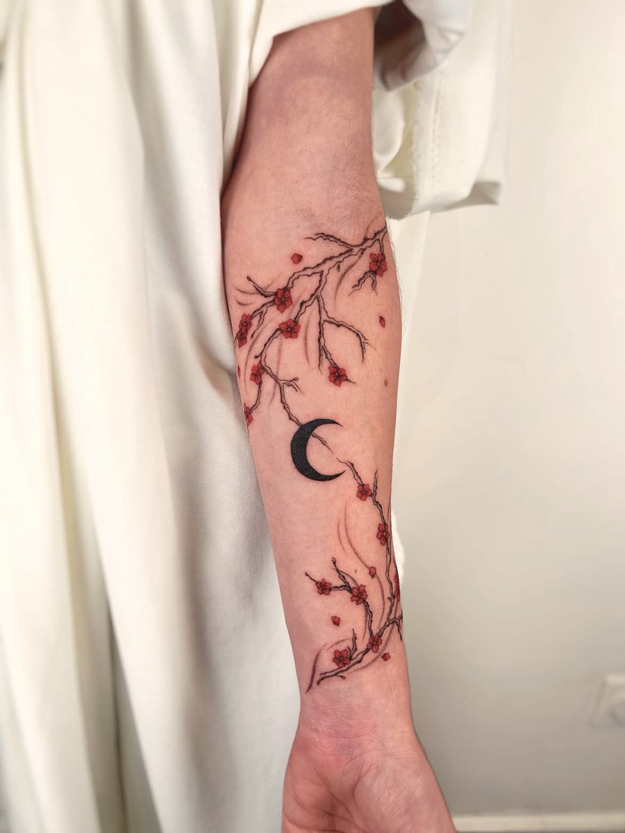 Enkeo_'s tweet photo. 🌙🌺 https://t.co/36cUrmQ0E5