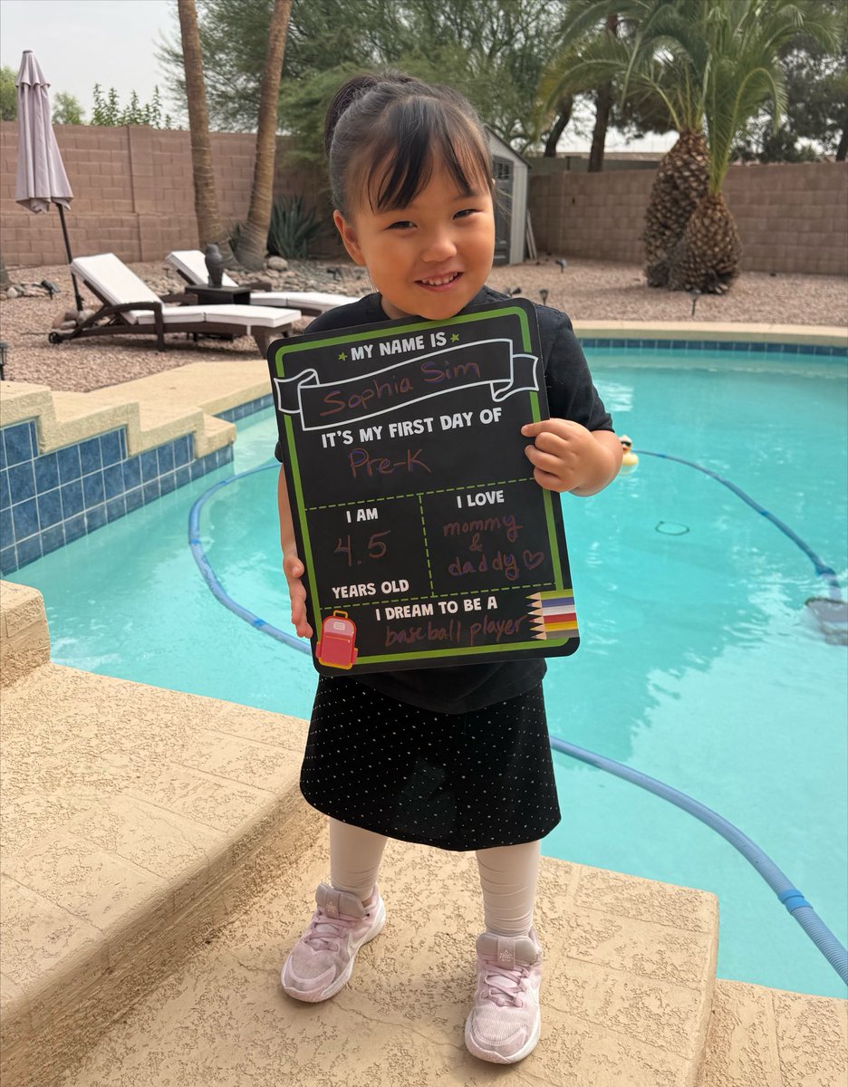 KingofJUCO's tweet photo. First day at Pre Kindergarten for my little Sophia.

When other parents said “enjoy it while it lasts” while we were grinding with no sleep changing diapers all day I wanted to fight them.

But they were right. Time flies. https://t.co/WY0uoTnpZU