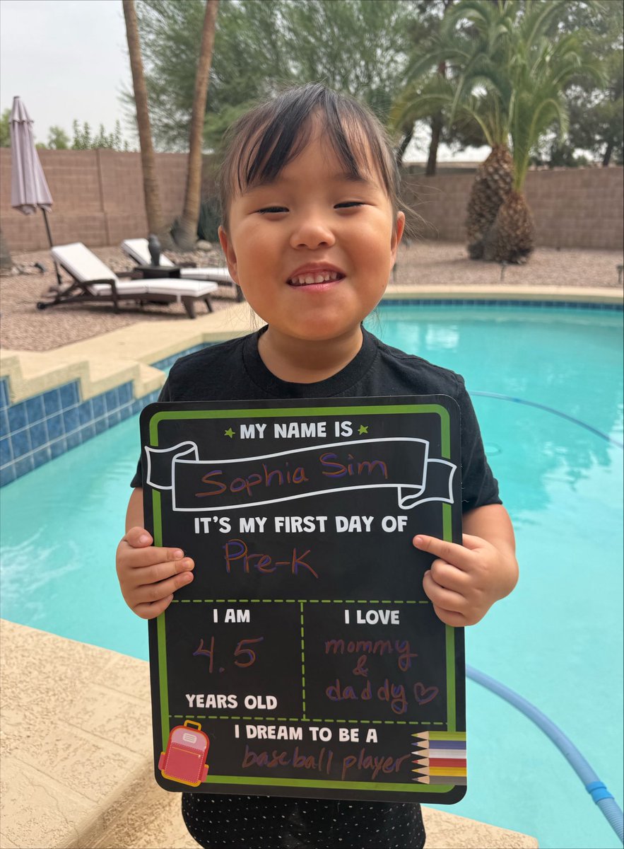 KingofJUCO's tweet photo. First day at Pre Kindergarten for my little Sophia.

When other parents said “enjoy it while it lasts” while we were grinding with no sleep changing diapers all day I wanted to fight them.

But they were right. Time flies. https://t.co/WY0uoTnpZU