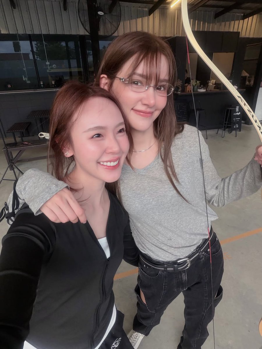 freentobeckyaww's tweet photo. Cocok bgtttt ihhh kata aku langsung confirm aja klw kalian pacaran sihhhh

#IceJune #IceAmeena #JuneWanwimol https://t.co/FkG4lwxukK