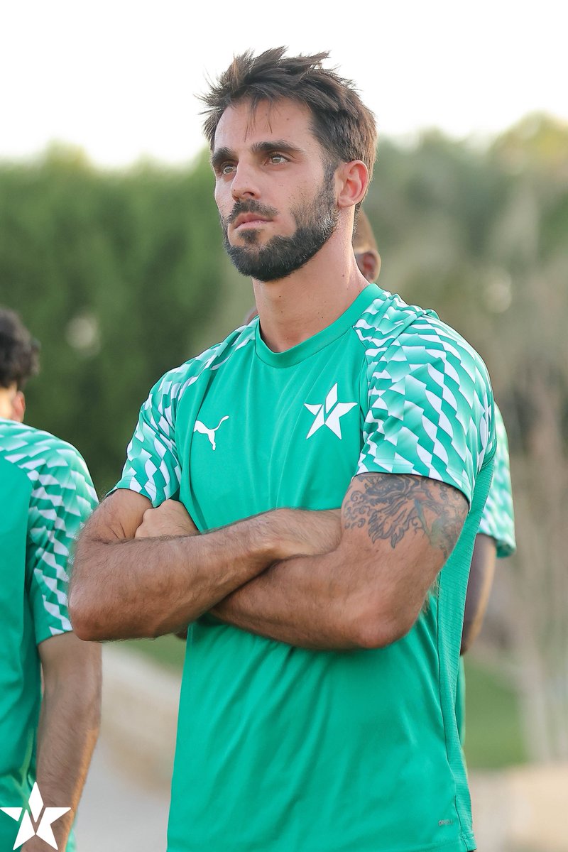 alnajmahfc's tweet photo. ⚽️ العمل مستمر 🔛💚

#نجمة_عنيزة
#نادي_النجمة_الانتماء_المفضل https://t.co/EbMDx89hUD