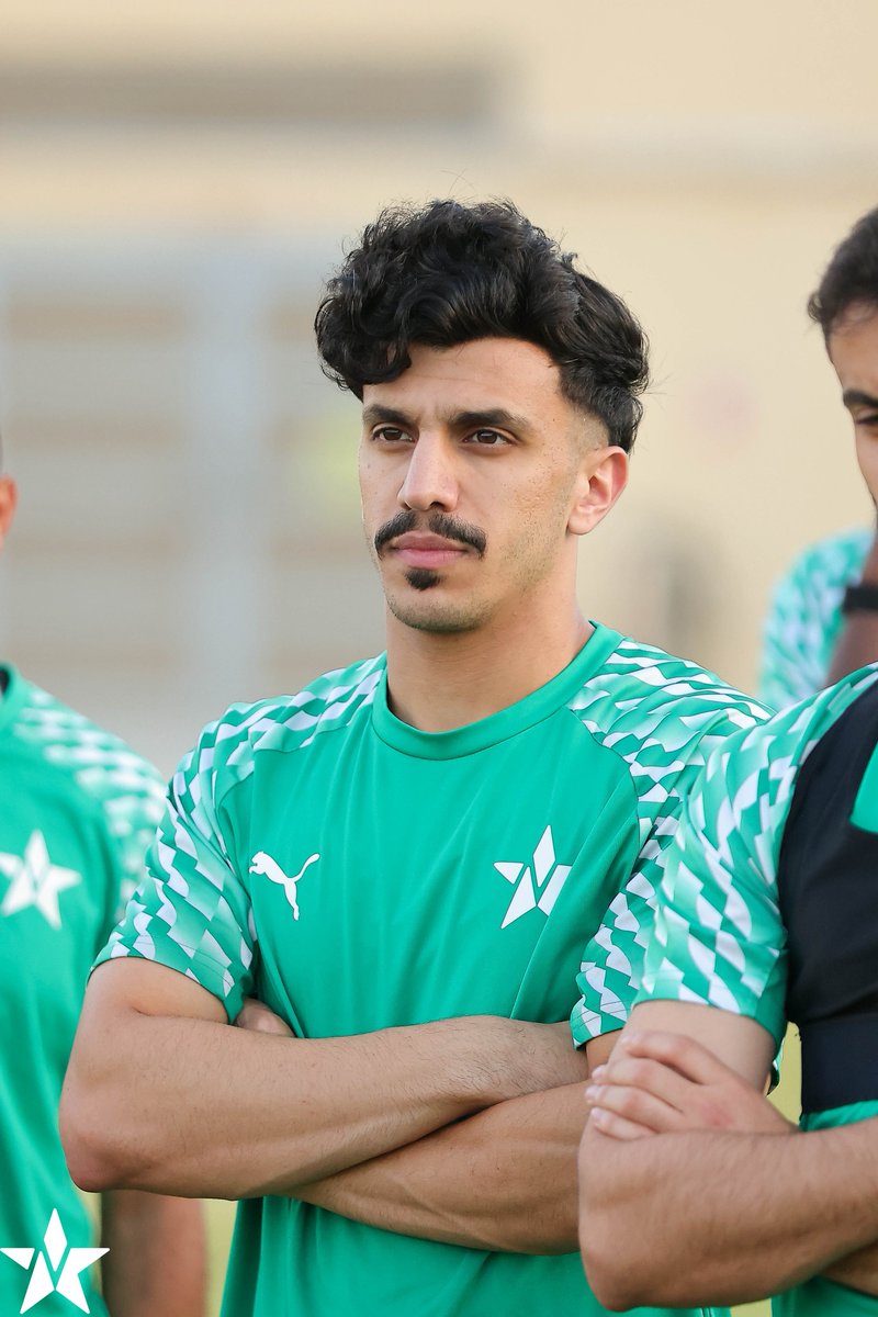 alnajmahfc's tweet photo. ⚽️ العمل مستمر 🔛💚

#نجمة_عنيزة
#نادي_النجمة_الانتماء_المفضل https://t.co/EbMDx89hUD