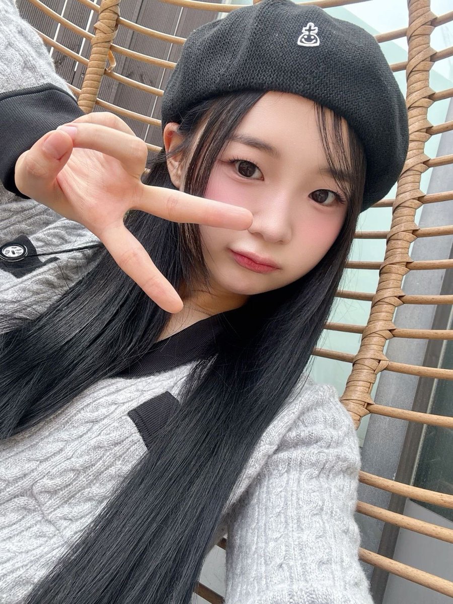 AboutMusicNWJNS's tweet photo. Court acknowledges sexual harassment claims by Gaeun against CEO Lee Yong-hak of 143 Entertainment:

"These are actions that should never have been taken by an in-house director of a company that has a duty to protect and support its signed artist."

Although this account is dedicated to NewJeans, we also want to use our platform to raise awareness of important issues affecting artists across the industry. We stand with Gaeun and hope she receives the support, justice, and healing she deserves.