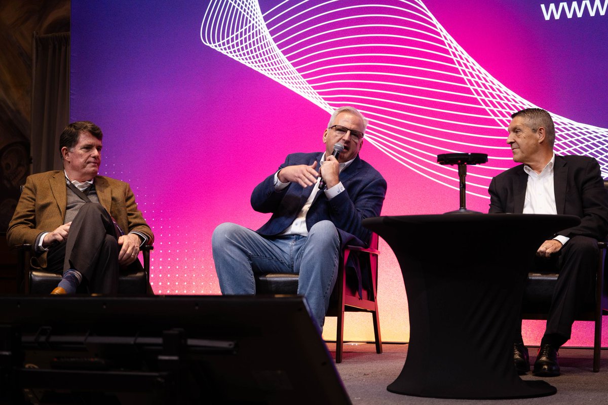 Syntiantcorp's tweet photo. What will AI look like 10 years from now?

Our CEO Kurt Busch joined industry leaders at 
@TechCon_Global to discuss where AI is headed, from semiconductors and edge intelligence to enterprise adoption and AI-powered systems.

🎥 Watch the panel replay: 
https://t.co/jQ1RZjjSSM

#AI #PhysicalAI #EdgeAI #Semiconductors