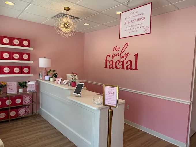 michaelschwab13's tweet photo. The grand opening of The Only Facial is today in Katy. 

Owned by a local Katy mom and family friend, they provide facials for $155. They offer one facial, no upsells or tips.

Help support a local business, come get a facial or buy a perfect gift for your loved ones. https://t.co/XF12IKeXQg