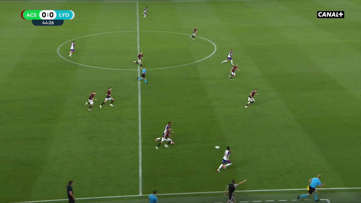 OUVERTURE DU SCORE POUR L'OL 🔥 

Beaucoup de réussite pour l'OL qui ma...