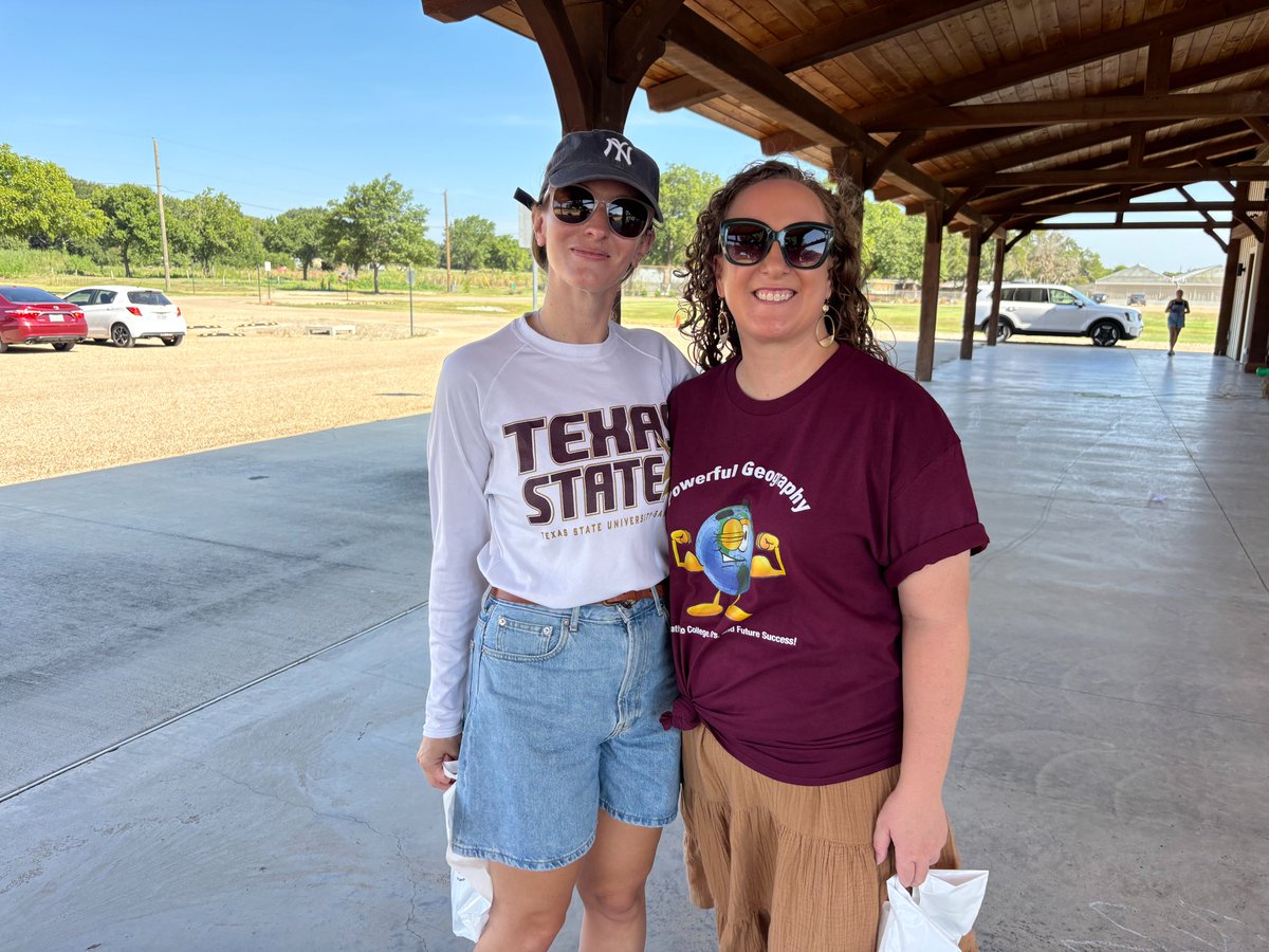 GCGE_geoed's tweet photo. We had a blast learning about the work @AfrogreenD is doing at Timberview Farmstead in Fort Worth at a recent professional development workshop we held for geography teachers about #urbanfarming. Stayed tuned as we share more! Thank you Diamond! #sustainability #seednoweatlater https://t.co/GD3v6ITZiP