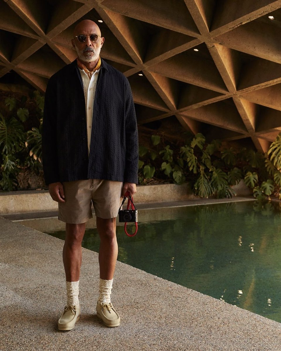 Trey_Labs's tweet photo. On behalf of my fellow eye-havers in tech, I propose we formally end the Hey Dudes pandemic by banishing them from office dress codes

Effective immediately, they’ll be replaced by the timeless &amp; tasteful, suede Clarks Wallabee

You can afford, and deserve, the upgrade

See below https://t.co/ILfbZTXCes
