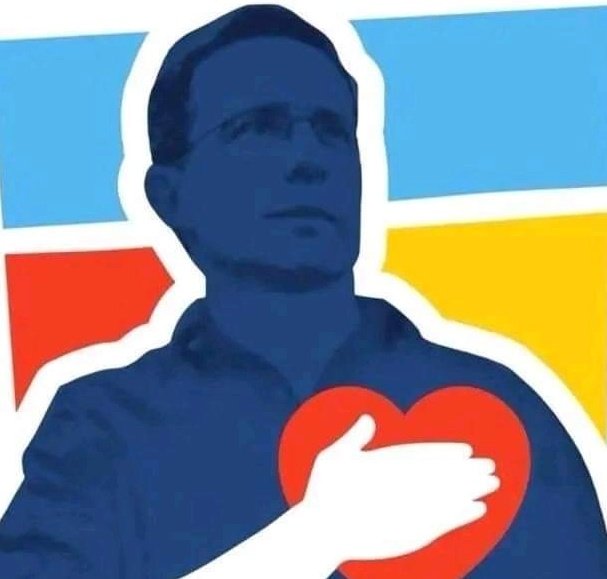 Rincon001A's tweet photo. Presidente Uribe siempre de su lado ! https://t.co/ky754YYVIS