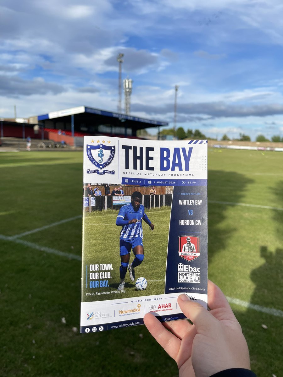 reeceburns98's tweet photo. Tuesday night @EbacNorthernLge football at Hillheads between @WhitleyBayFC and @HordenCWFC. £9 admission and £2.50 programme. Good club with good people behind the scenes keeping it running. https://t.co/sDfK3ZvSSC